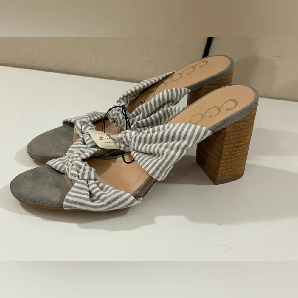 NWT Altar’d State CCOCCI Honey Gray White Stripe Knotted Block Heel Sand…